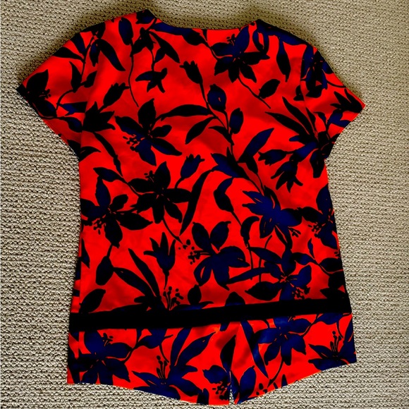 J CREW NAVY & TANGERINE TOP, SIZE XS, BAND & BACK BOTTOM DETAILING, EUC - Picture 5 of 7